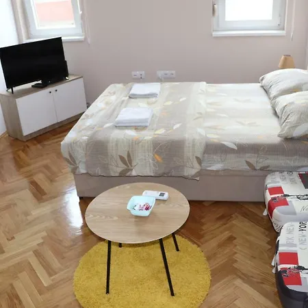 Apartment 2 *